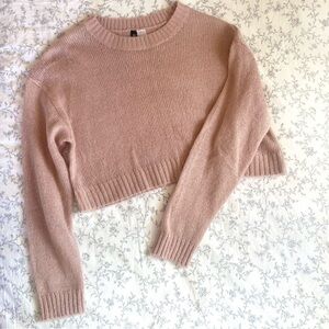H&M knit cropped sweater​​​​​​
